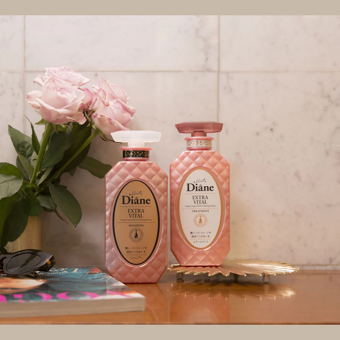 Moist Diane Perfect Beauty EXTRA VITAL Shampoo - Image 2