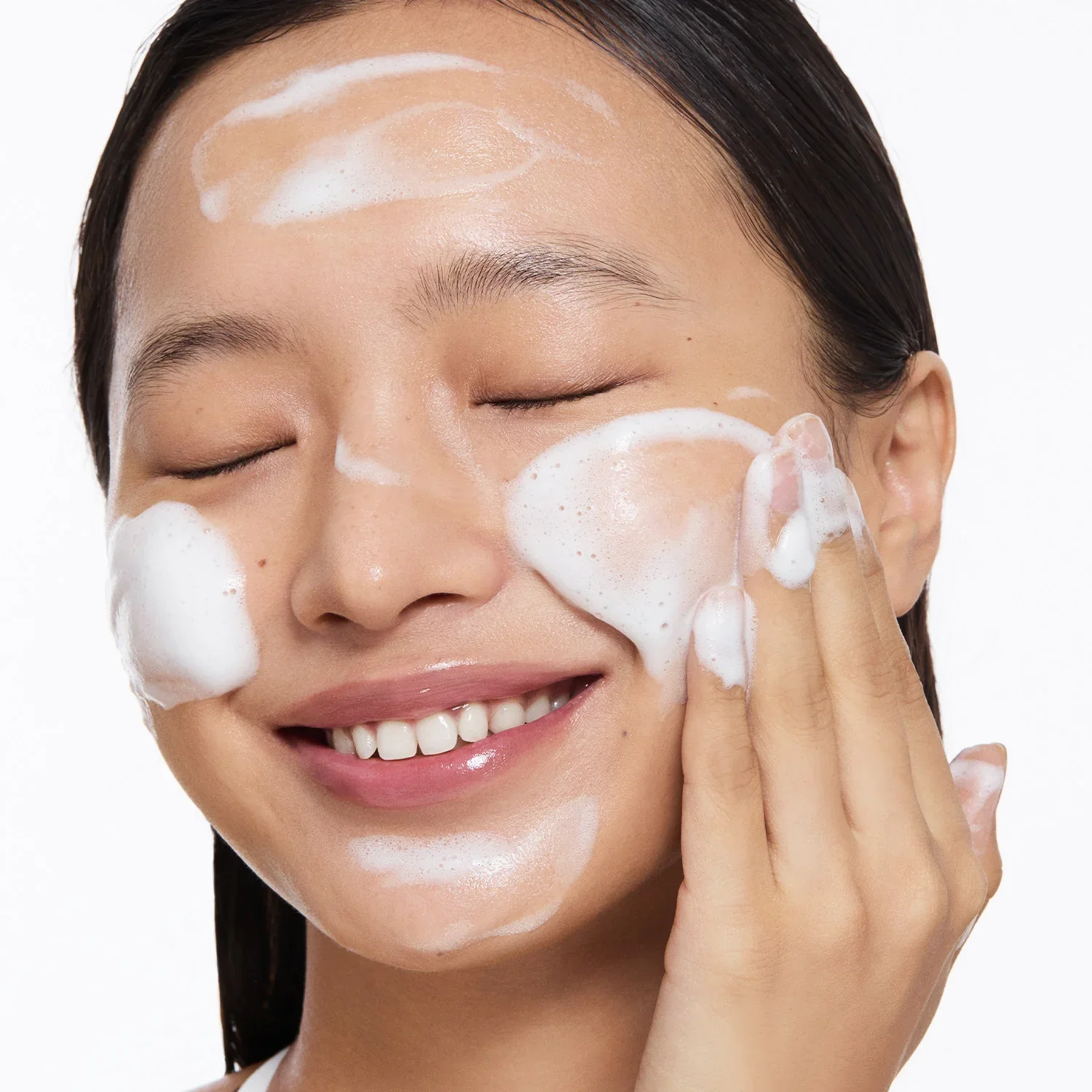 Torriden DIVE IN Cleansing Foam (200ml) - Image 3